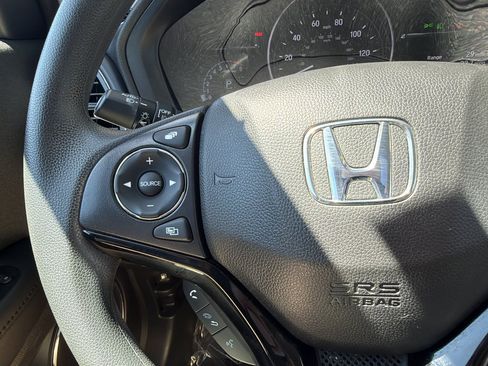 Used 2022 Honda HR-V EX image 26