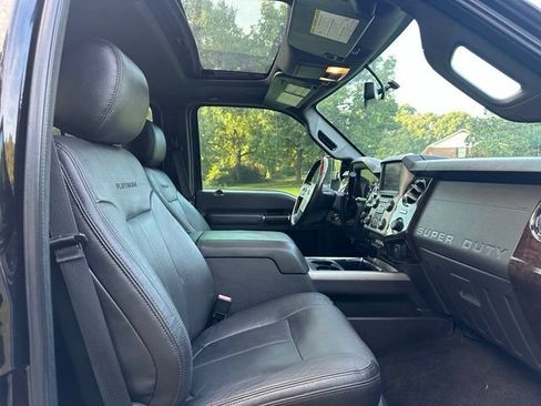 Used 2016 Ford F250 Platinum w/ FX4 Off-Road Package AWD/4WD image 6