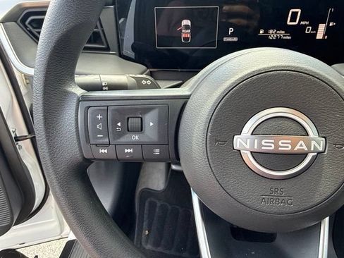 Used 2025 Nissan Kicks S AWD/4WD image 20