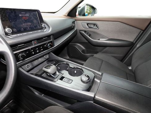 Used 2023 Nissan Rogue S image 21