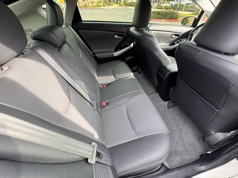 Used 2015 Toyota Prius Four image 14