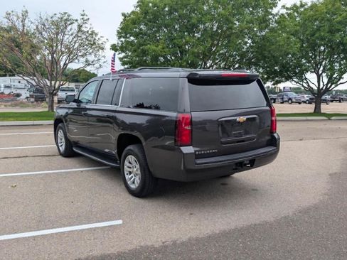 Used 2017 Chevrolet Suburban LT AWD/4WD image 3