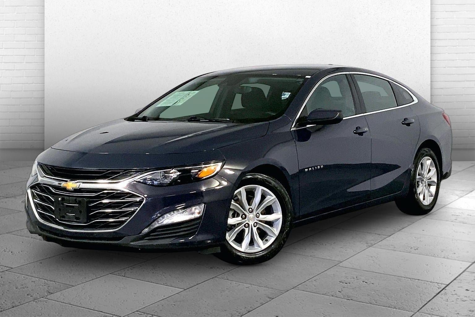 Used 2025 Chevrolet Malibu LT FWD image 12
