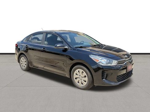 Used 2019 Kia Rio S FWD image 3