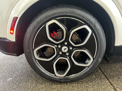 Used 2023 Ford Mustang Mach-E GT image 19