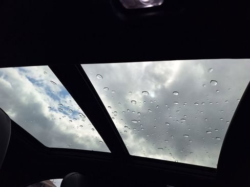 Certified 2023 Cadillac XT4 Premium Luxury w/ Technology Package image 10