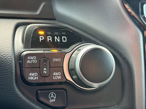 Used 2021 RAM 1500 Big Horn AWD/4WD image 39