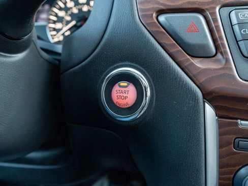 Used 2017 Nissan Pathfinder Platinum w/ Family Entertainment Package image 35