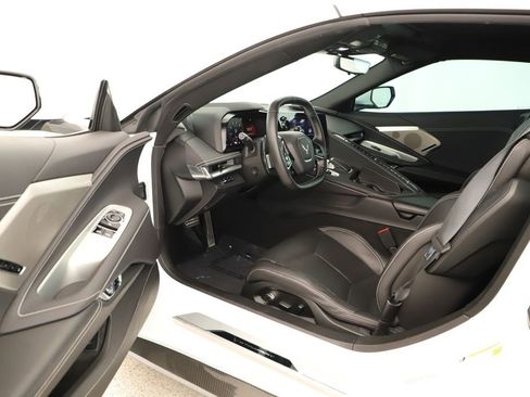 Used 2021 Chevrolet Corvette Stingray Preferred Cpe w/ Z51 Performance Package image 14