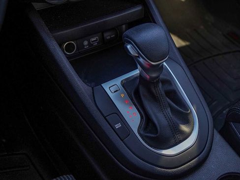 Used 2019 Kia Forte LXS image 19