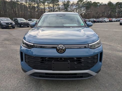 New 2026 Volkswagen Tiguan SE image 9