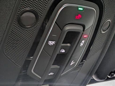 Certified 2025 Audi Q7 3.0T Premium w/ Convenience Package image 20