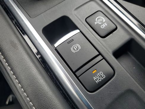 Certified 2023 Nissan Pathfinder SL image 27