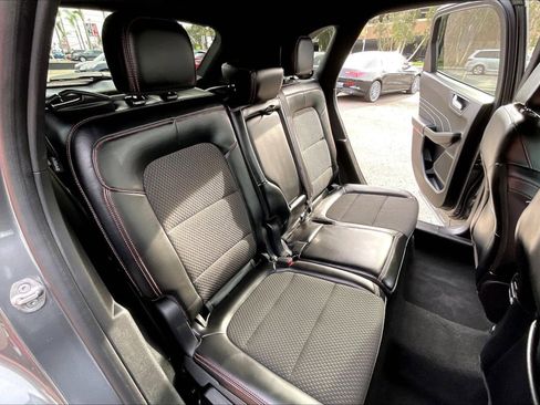 Used 2024 Ford Escape ST-Line image 25