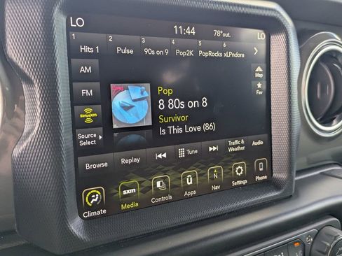 Used 2022 Jeep Wrangler Unlimited Sahara image 23