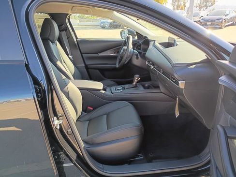 New 2026 MAZDA CX-30 AWD 2.5 S w/ Select Sport Pkg image 9