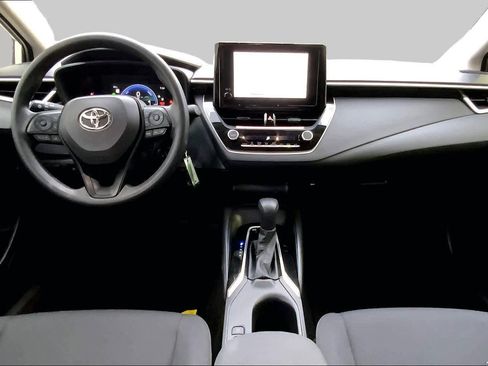 Used 2026 Toyota Corolla LE FWD image 15