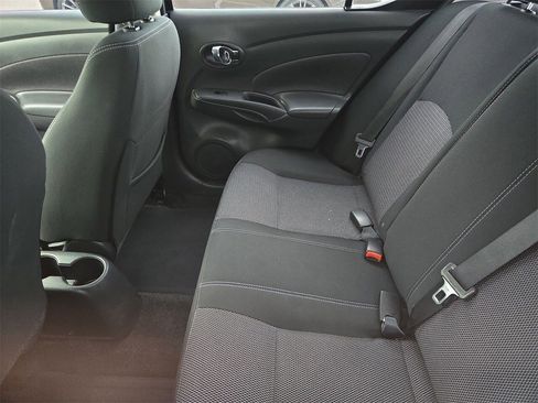 Used 2017 Nissan Versa SV image 10