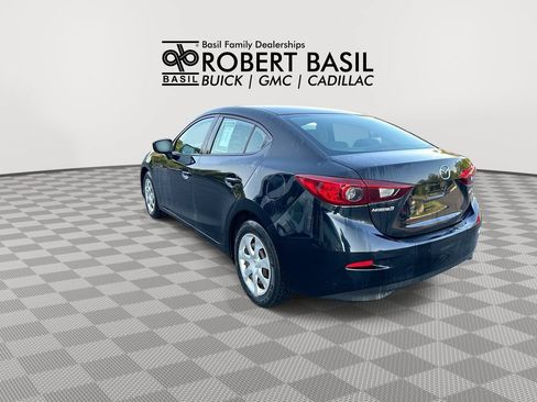 Used 2017 MAZDA MAZDA3 Sport FWD image 6