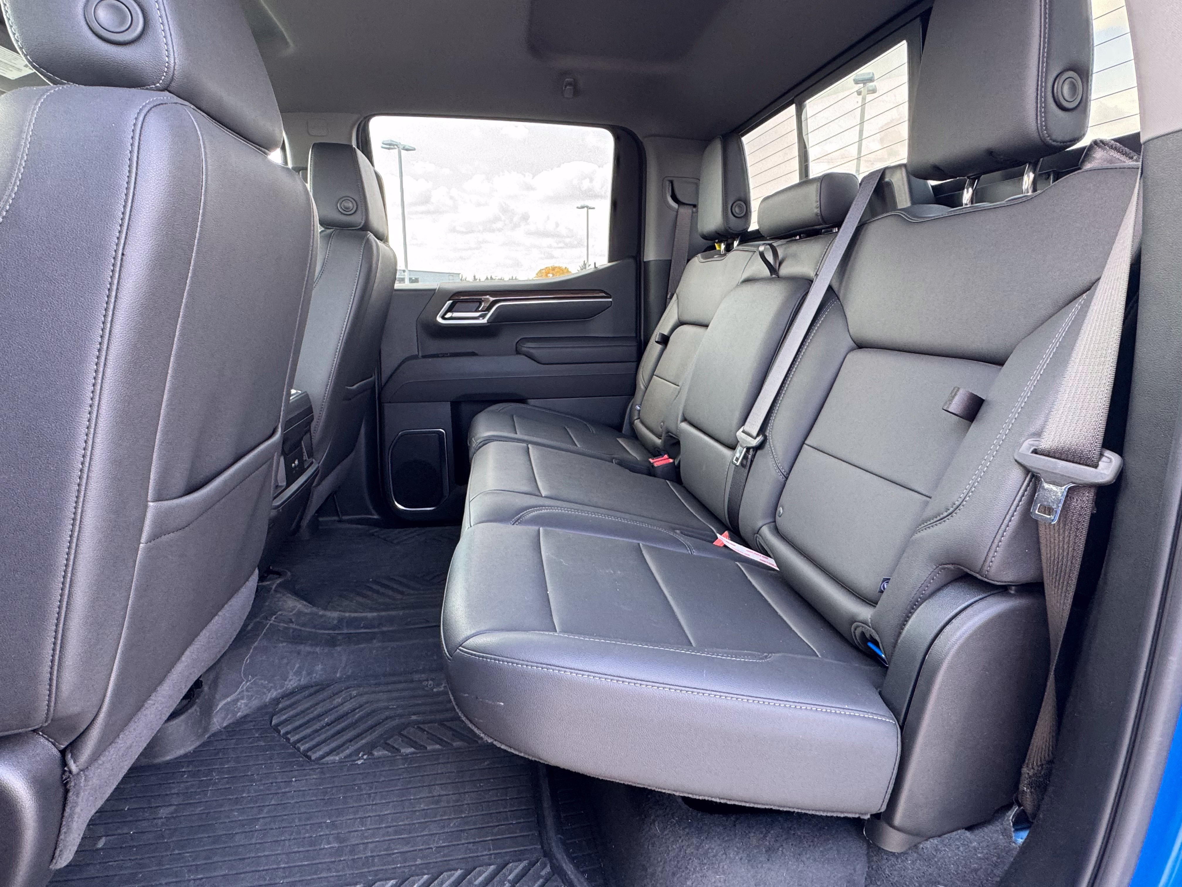 Used 2025 Chevrolet Silverado 1500 RST AWD/4WD image 13