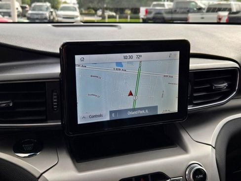 Used 2022 Ford Explorer XLT w/ Equipment Group 202A image 26