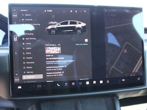 Used 2023 Tesla Model X Plaid image 20