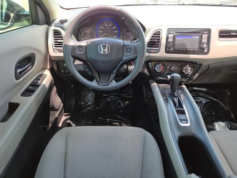Used 2017 Honda HR-V LX image 26