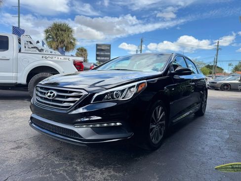 Used 2015 Hyundai Sonata Sport w/ Option Group 04 FWD image 7