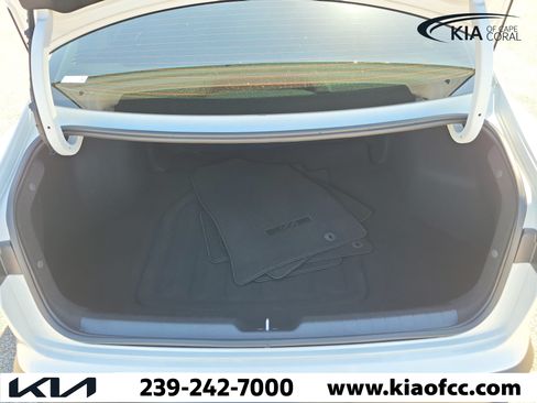 Certified 2025 Kia K4 FWD image 10