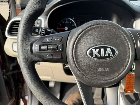 Used 2018 Kia Sorento AWD image 22