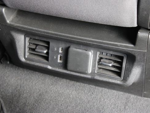 Used 2022 Chevrolet Silverado 1500 LT image 26