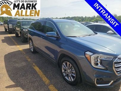Used 2024 GMC Terrain SLT