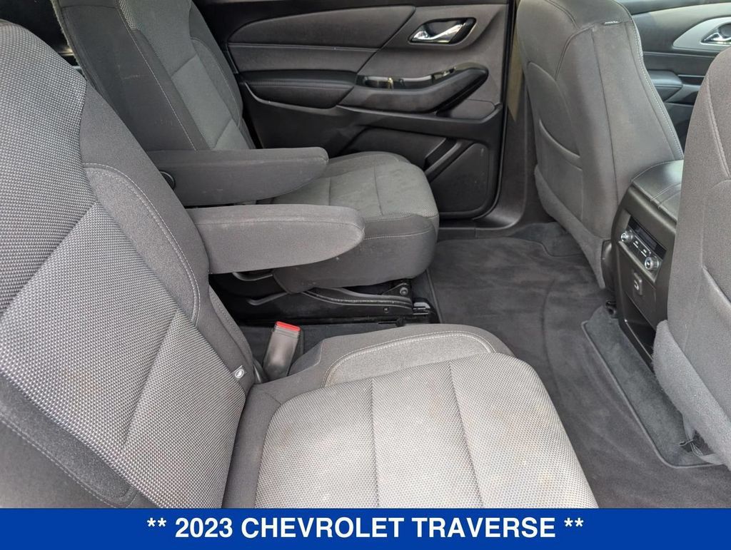 Certified 2023 Chevrolet Traverse LT AWD/4WD image 30