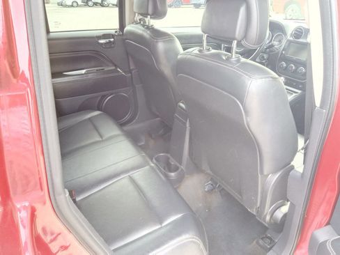 Used 2014 Jeep Compass Latitude image 11