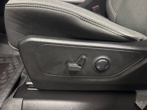 Used 2023 RAM 1500 Big Horn image 29