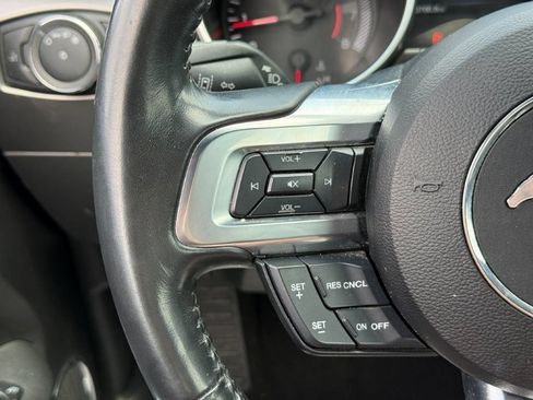 Used 2022 Ford Mustang Premium RWD image 33