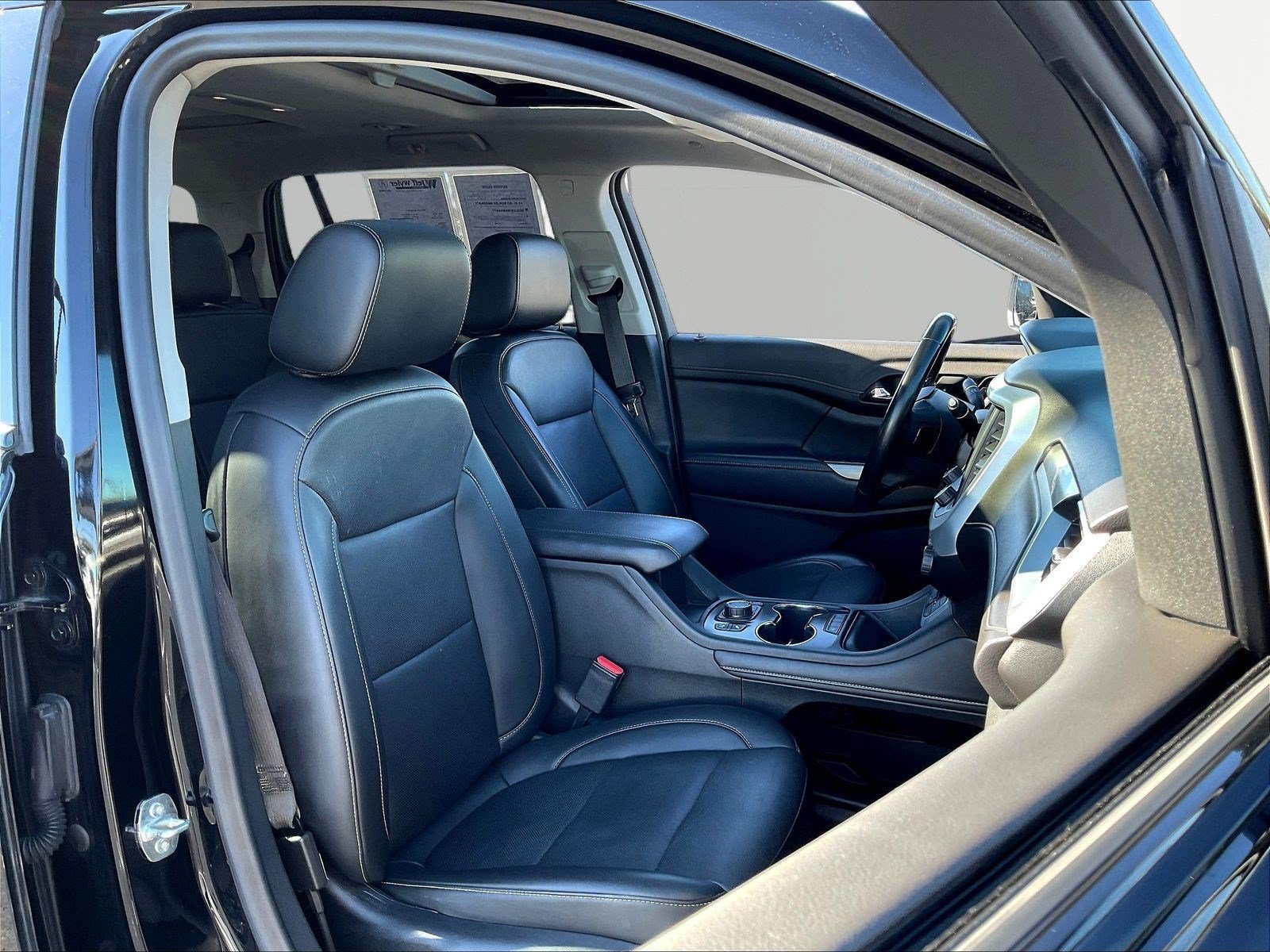 Used 2021 GMC Acadia SLT w/ Elevation Edition AWD/4WD image 30