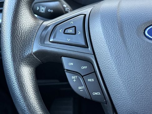 Used 2024 Ford Edge SE w/ Cargo Accessory Package image 26