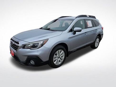 Used 2018 Subaru Outback 2.5i Premium AWD/4WD image 1