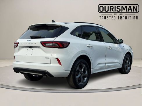 Used 2023 Ford Escape ST-Line Select AWD/4WD image 5