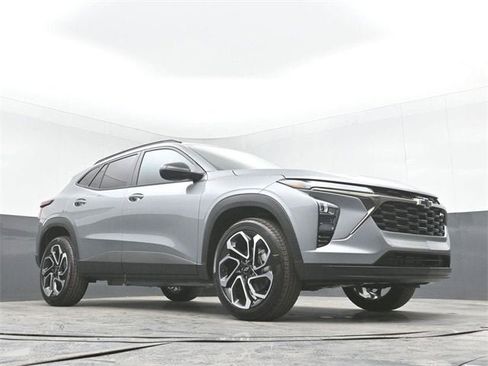 New 2026 Chevrolet Trax RS w/ Sunroof Package image 41