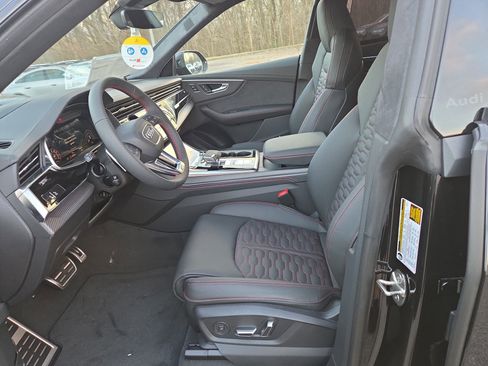 New 2026 Audi RS Q8 performance image 4