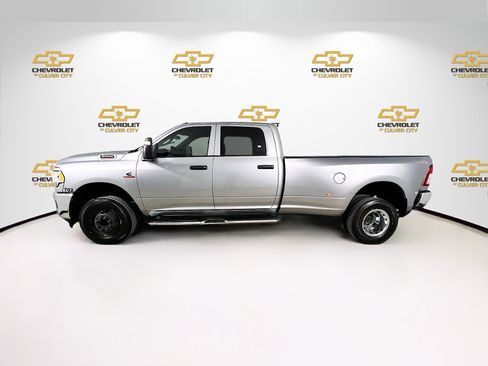 Used 2024 RAM 3500 Tradesman w/ Chrome Appearance Group image 4
