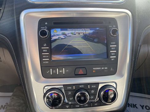 Used 2013 GMC Acadia SLT image 28