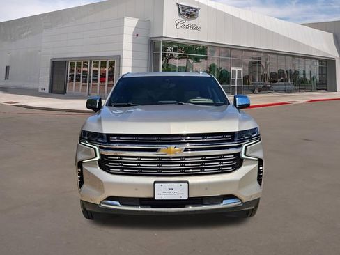 Used 2021 Chevrolet Tahoe Premier w/ Premium Package RWD image 2