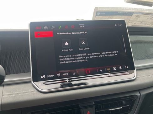 New 2026 Volkswagen Tiguan SE R-Line image 16