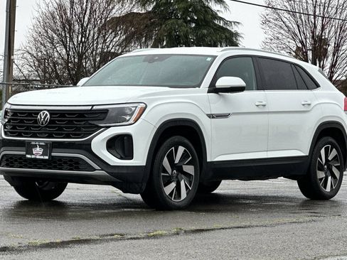 Used 2024 Volkswagen Atlas Cross Sport SE AWD/4WD image 10