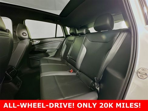 Used 2023 Volkswagen ID.4 Pro S image 12