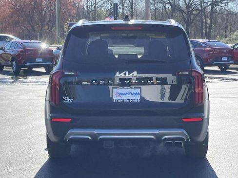 Used 2022 Kia Telluride EX w/ EX Premium Package image 6