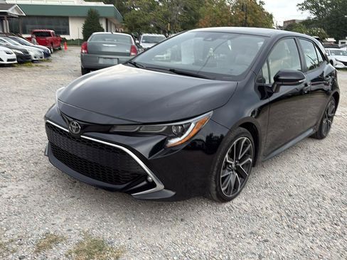 Used 2022 Toyota Corolla XSE FWD image 2
